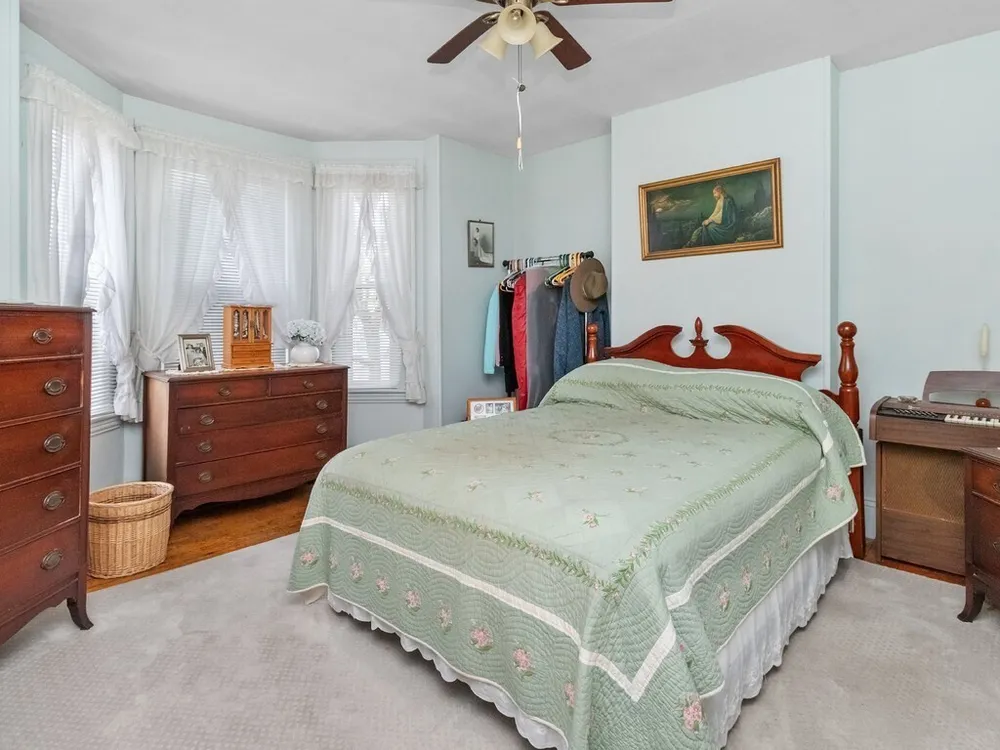 102-104 Harvard St, Waltham, MA 02453