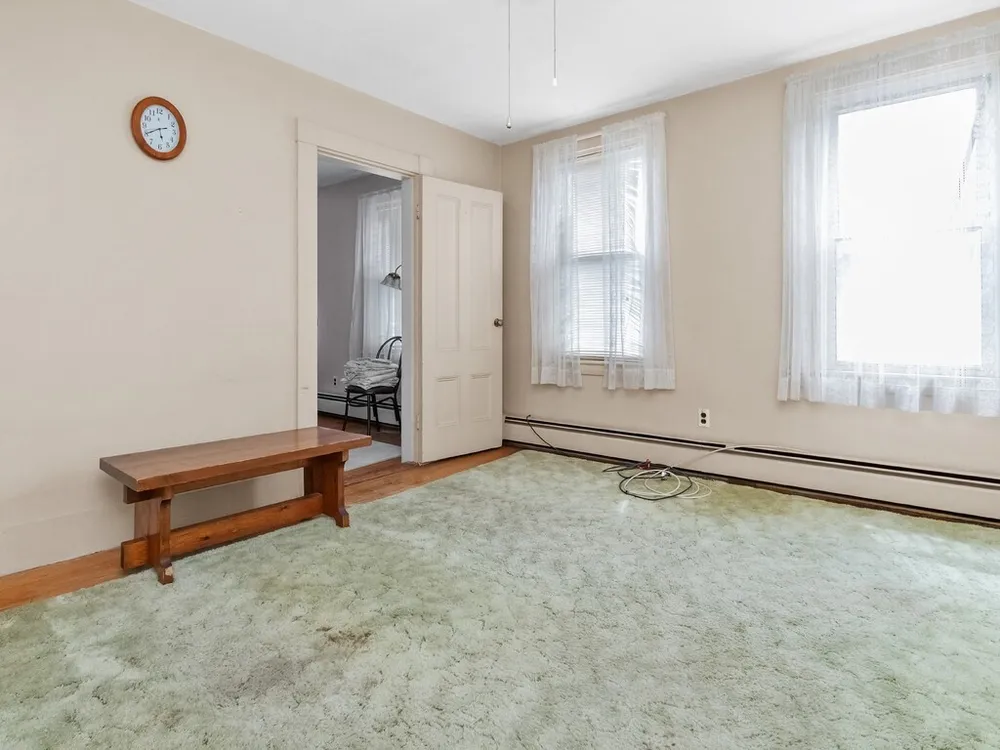 102-104 Harvard St, Waltham, MA 02453