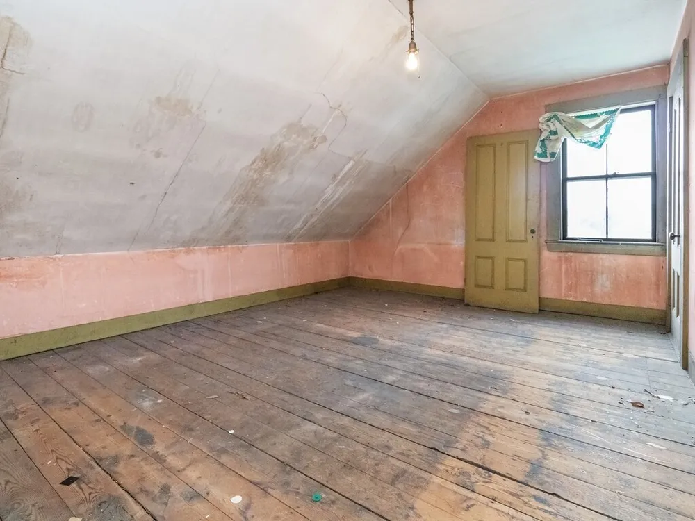 102-104 Harvard St, Waltham, MA 02453