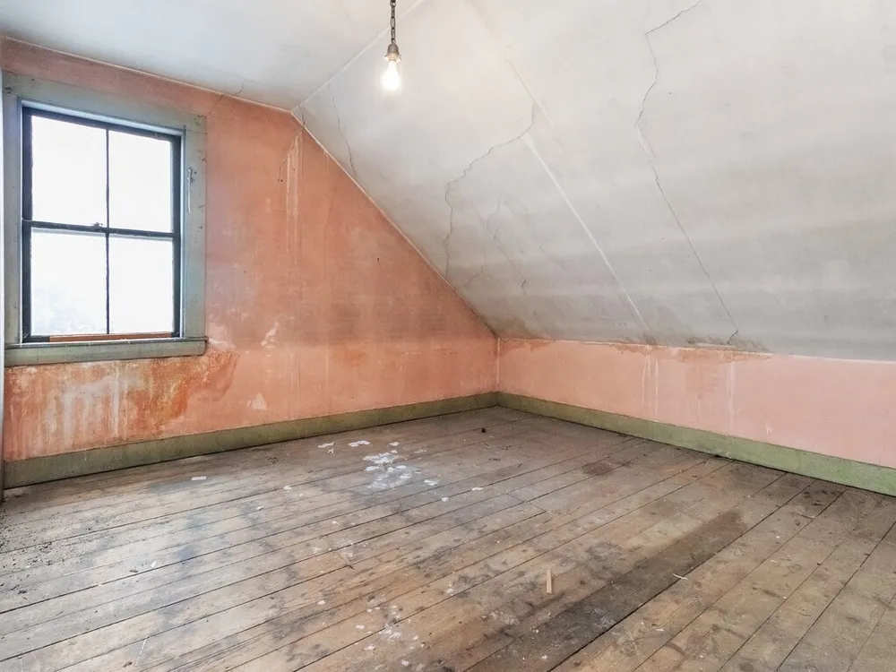 102-104 Harvard St, Waltham, MA 02453