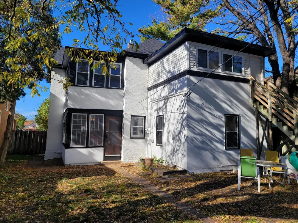 416 Daly St, St Paul, MN 55102-3532