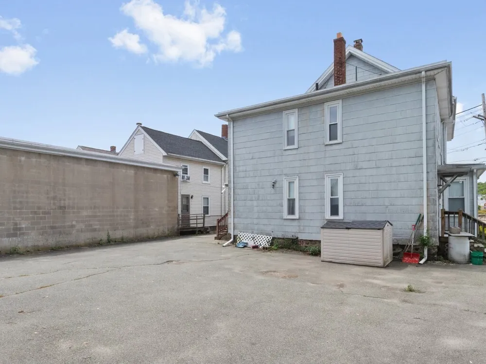102-104 Harvard St, Waltham, MA 02453