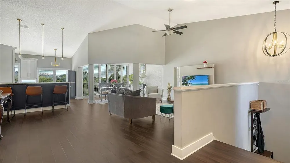 5260 Heron Way, Sarasota, FL 34231