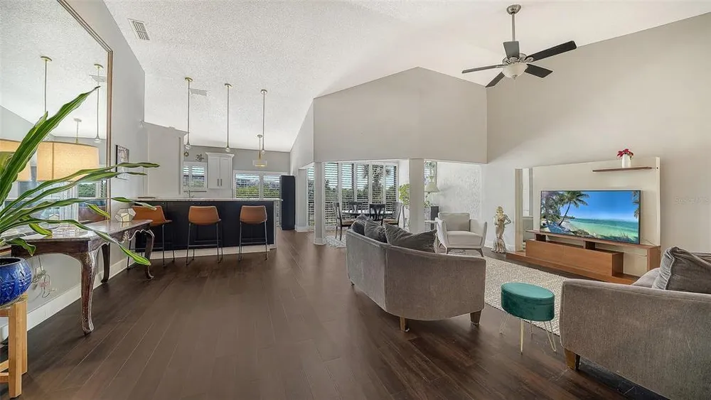 5260 Heron Way, Sarasota, FL 34231