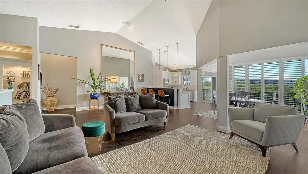 5260 Heron Way, Sarasota, FL 34231