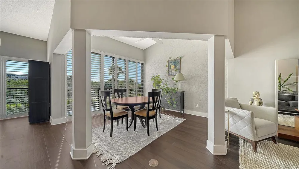 5260 Heron Way, Sarasota, FL 34231