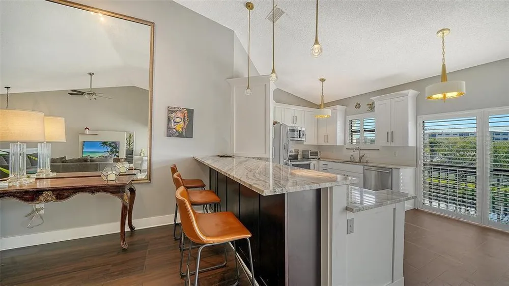5260 Heron Way, Sarasota, FL 34231