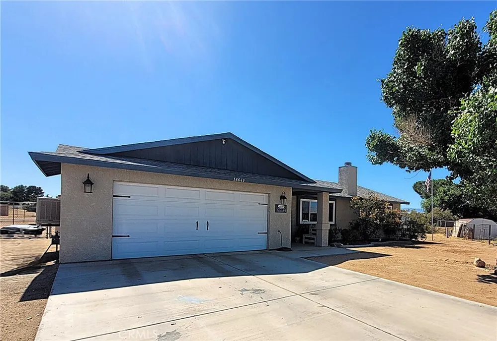 16649 Pauhaska Ct, Apple Valley, CA 92307