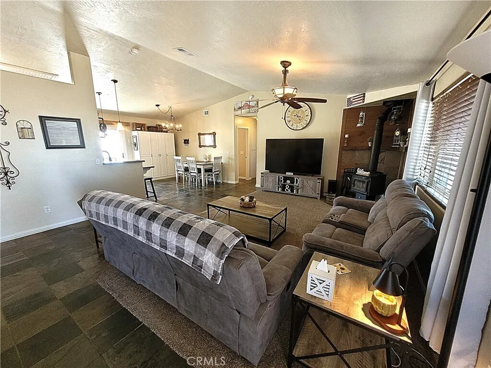16649 Pauhaska Ct, Apple Valley, CA 92307