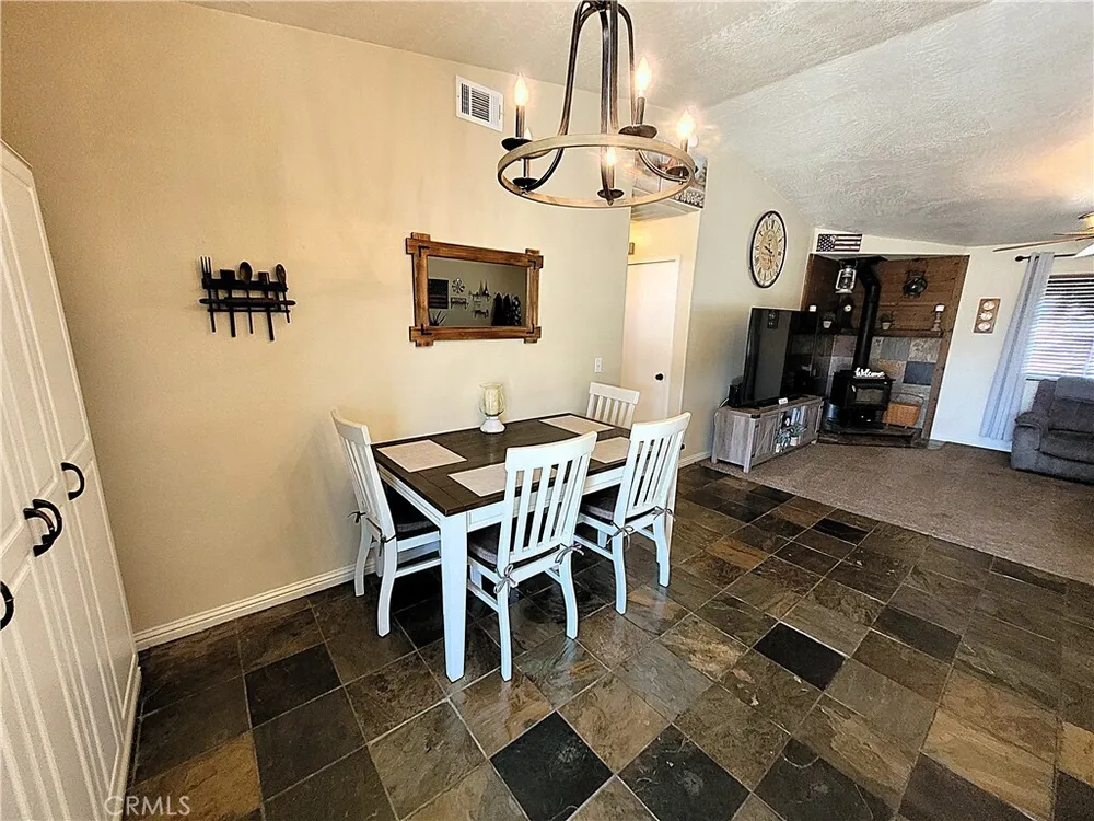 16649 Pauhaska Ct, Apple Valley, CA 92307