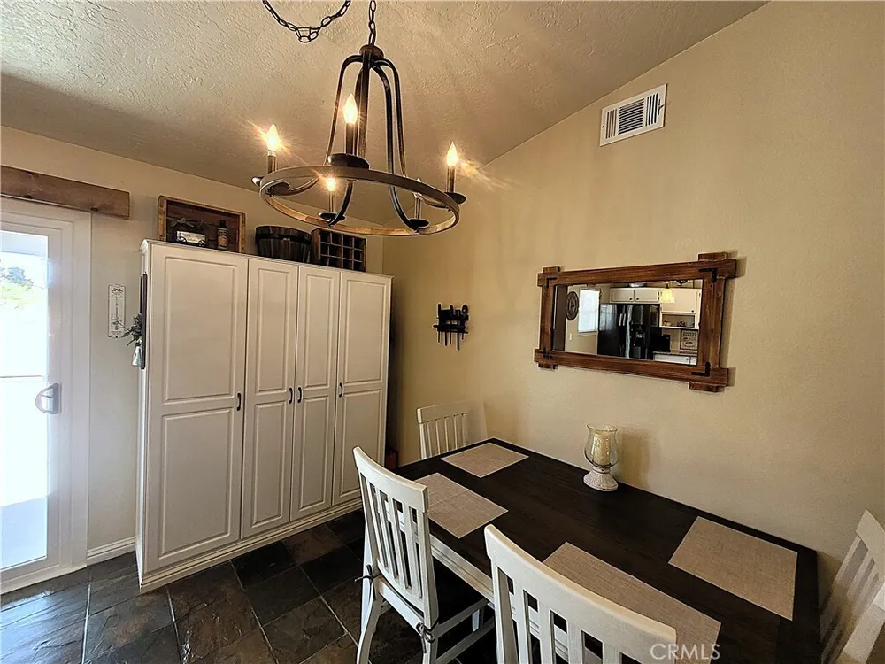 16649 Pauhaska Ct, Apple Valley, CA 92307