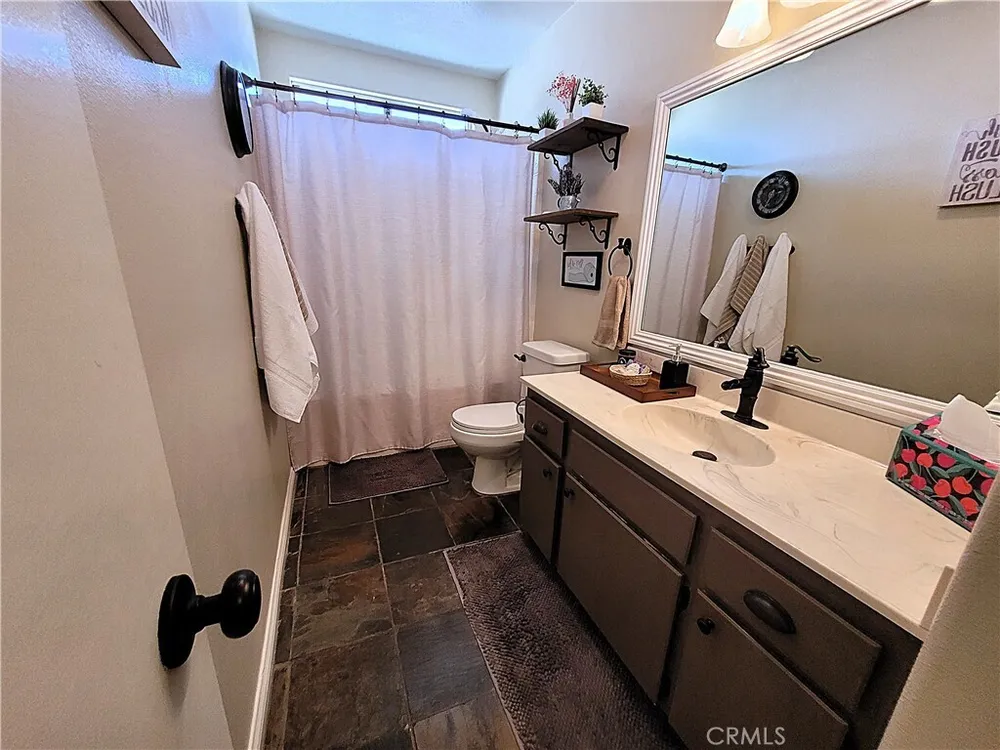 16649 Pauhaska Ct, Apple Valley, CA 92307