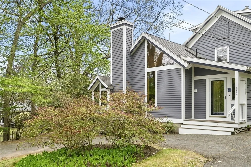 1333 Great Plain Ave, Needham, MA 02492