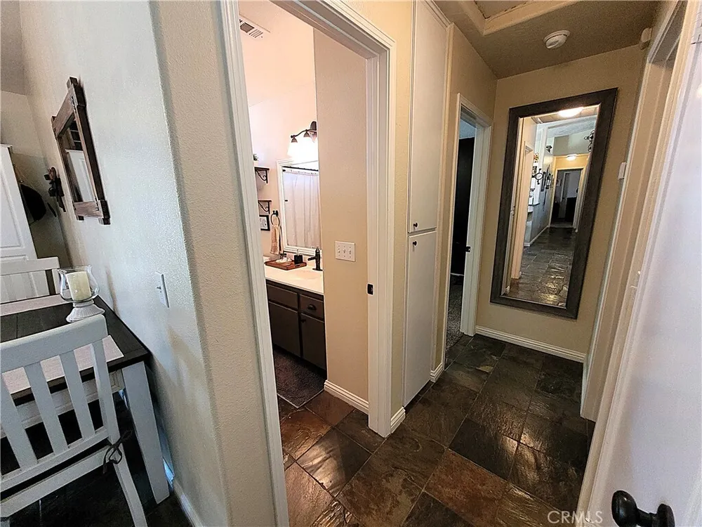 16649 Pauhaska Ct, Apple Valley, CA 92307