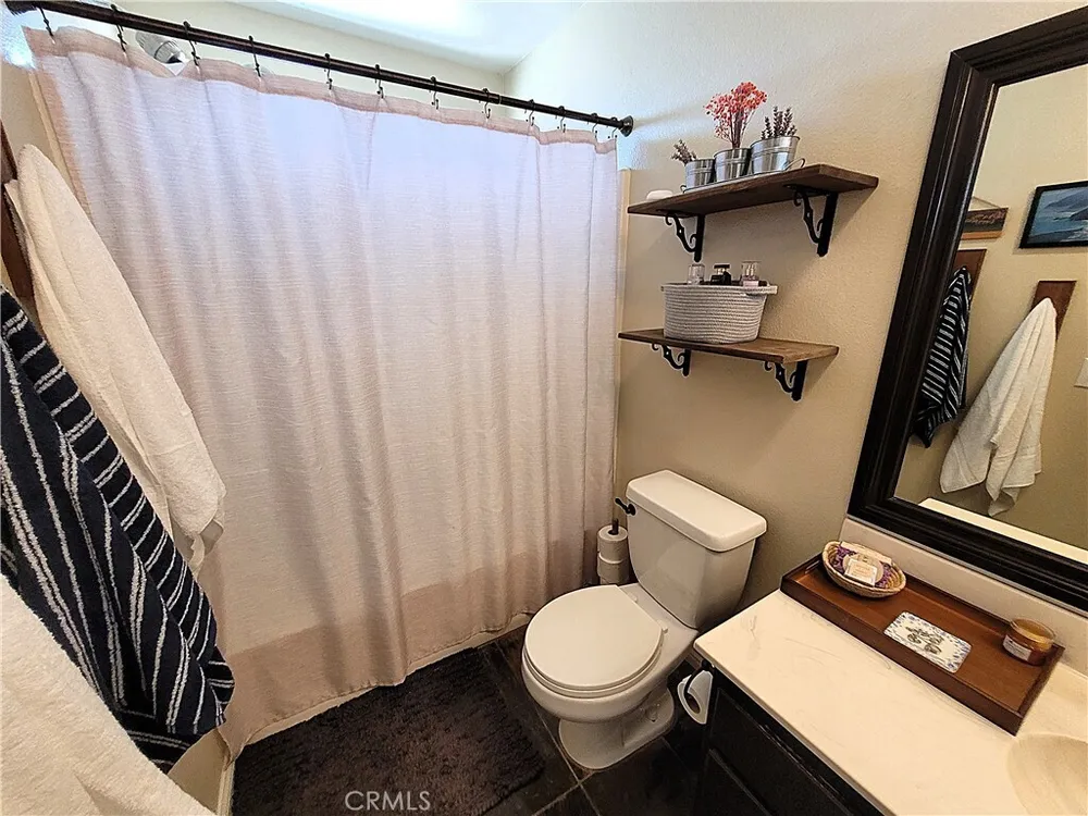 16649 Pauhaska Ct, Apple Valley, CA 92307