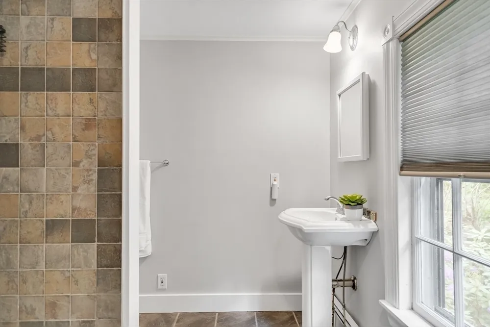 1333 Great Plain Ave, Needham, MA 02492
