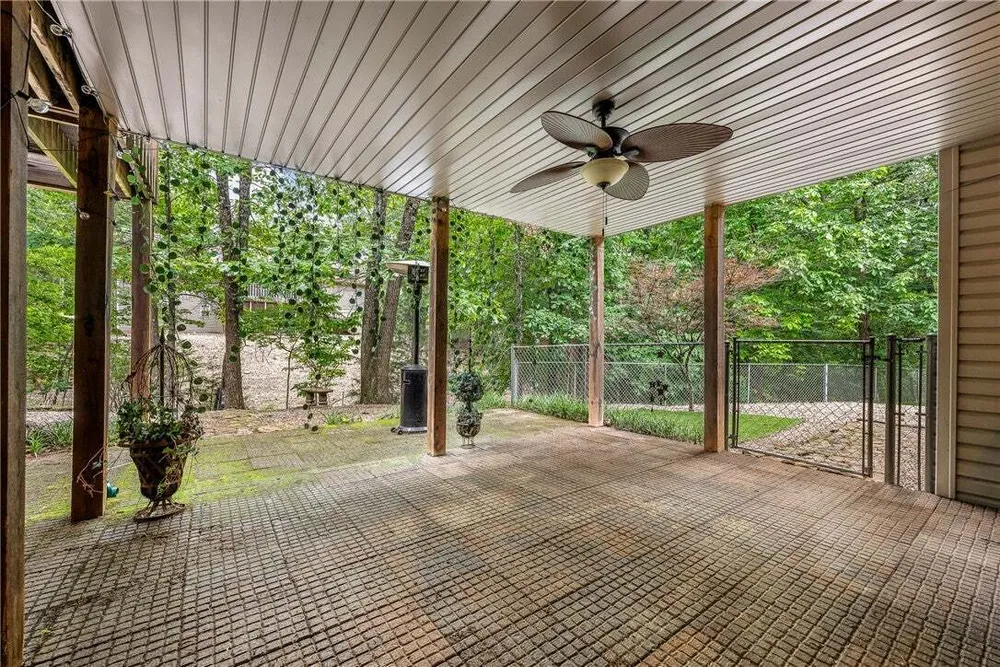 91 Granshire Dr, Bella Vista, AR 72714