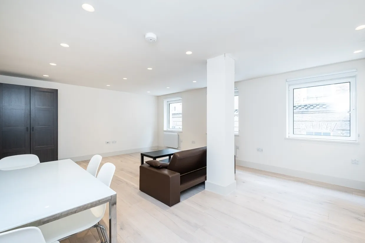 Strutton Ground Westminster SW1P photo 3