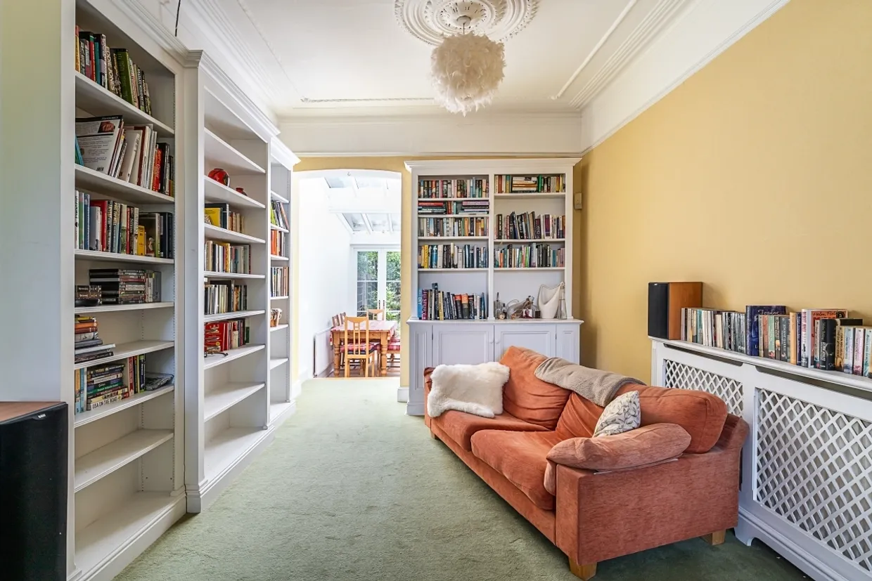 Forthbridge Road London SW11 photo 3