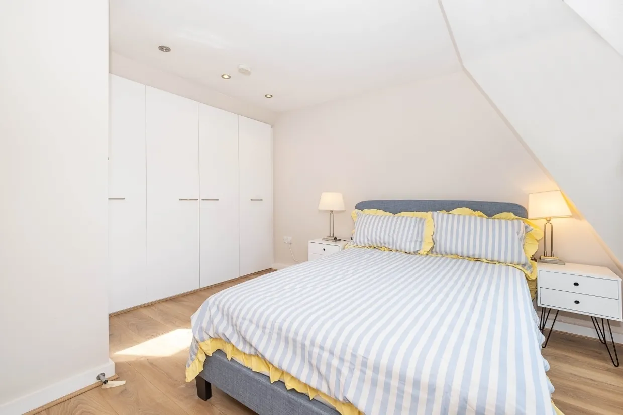 Augustus Road London SW19 photo 6