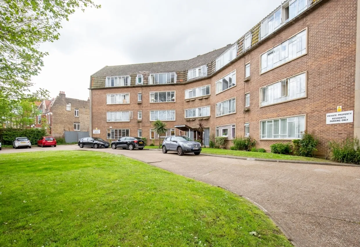 Willesden Lane London NW6 photo 8