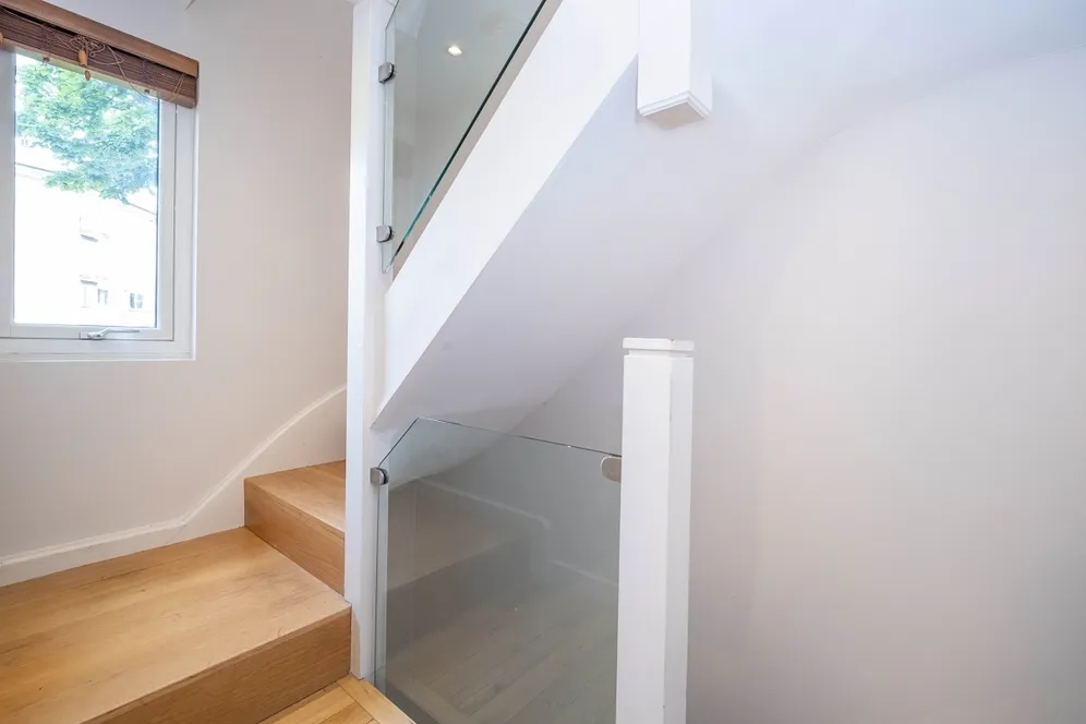 Augustus Road London SW19 photo 8