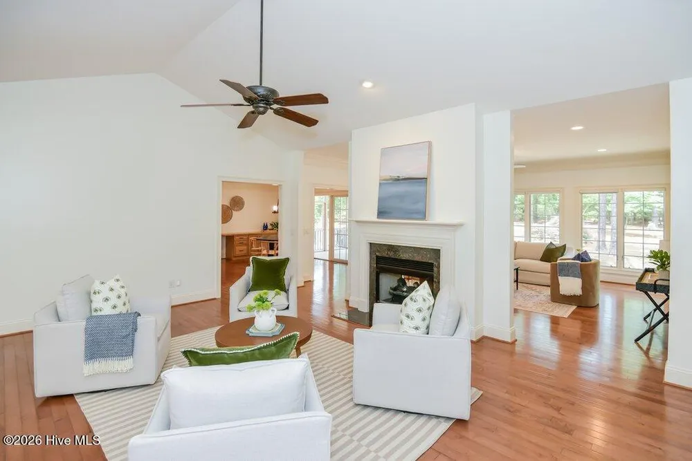 66 Glasgow Dr, Pinehurst, NC 28374