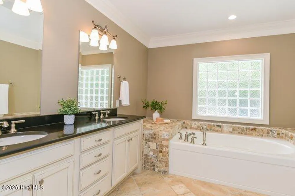 66 Glasgow Dr, Pinehurst, NC 28374