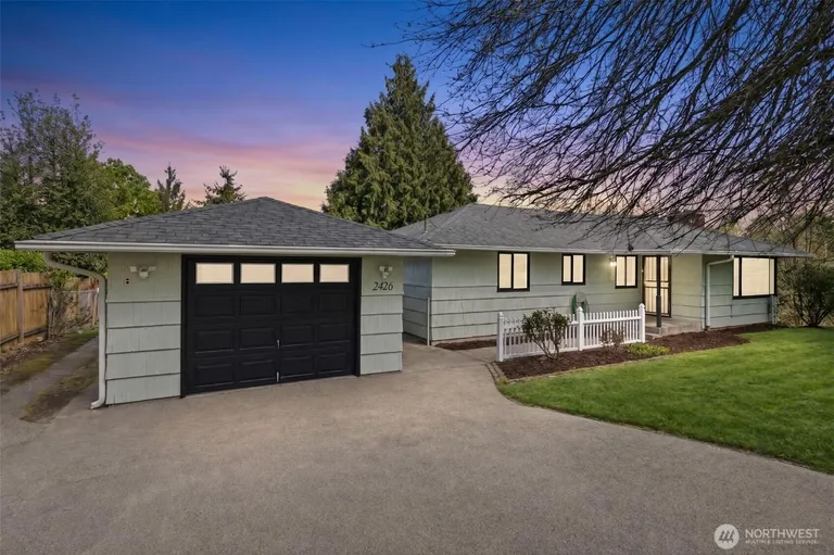 2426 S 142nd St, SeaTac, WA 98168