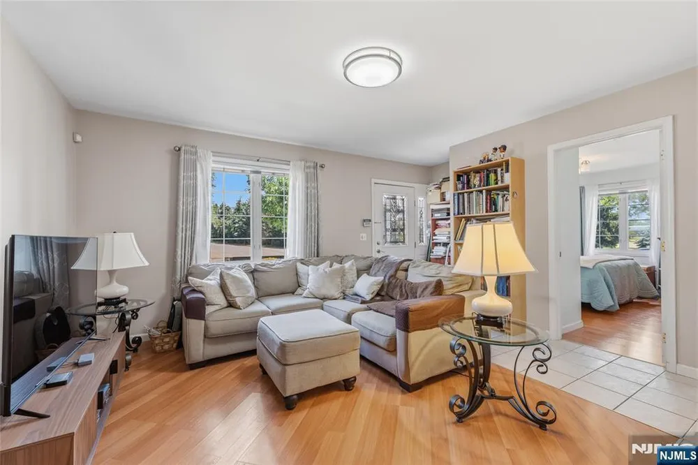 88 Avenue A, Lodi, NJ 07644