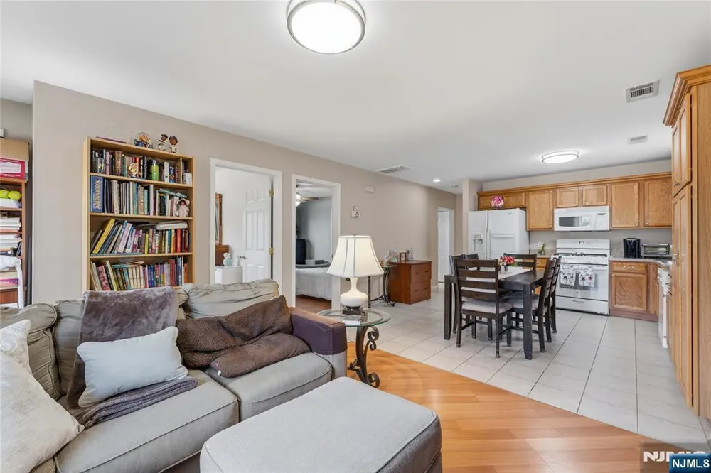 88 Avenue A, Lodi, NJ 07644