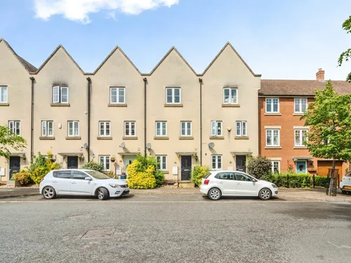St. Helena Avenue, Bletchley, MILTON KEYNESphoto