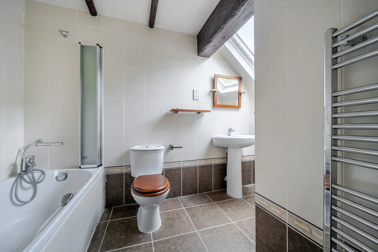 Mountain Ash, Marlow Bottom, SL7 photo 16