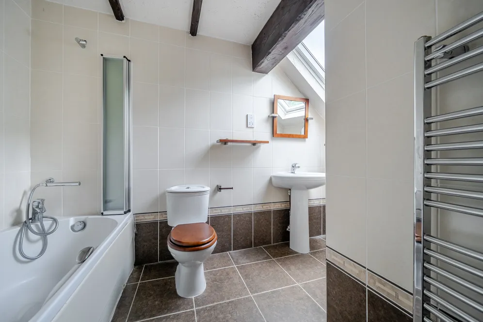 Mountain Ash, Marlow Bottom, SL7 photo 16