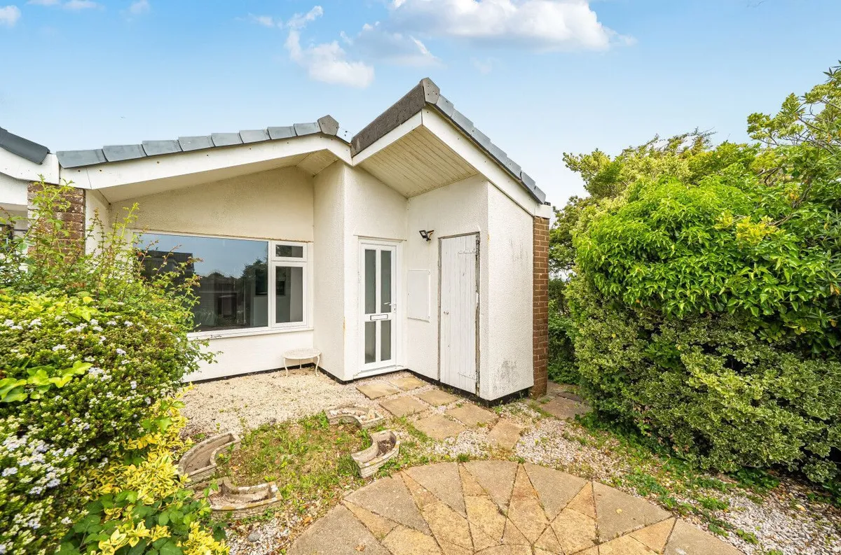 Cumber Close, Malborough