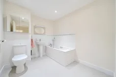 Chesterton House, Cirencester, GL7 photo 7