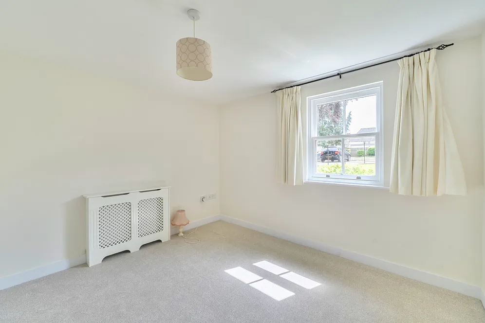 Chesterton House, Cirencester, GL7 photo 8