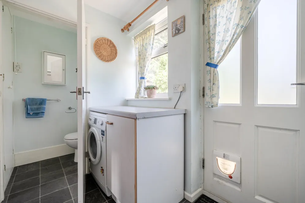 Longwood Lane, Amersham, HP7 photo 10
