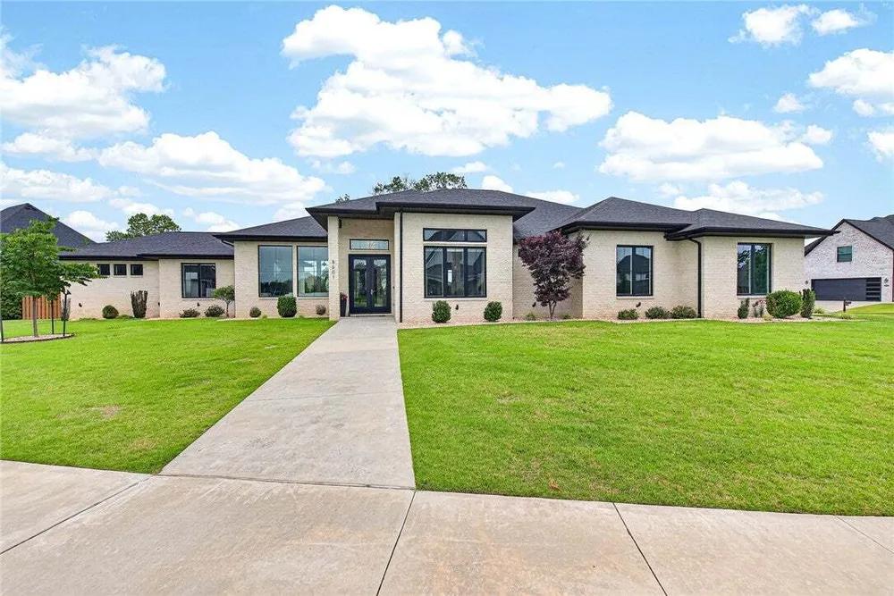 8601 W Migration Way, Bentonville, AR 72713