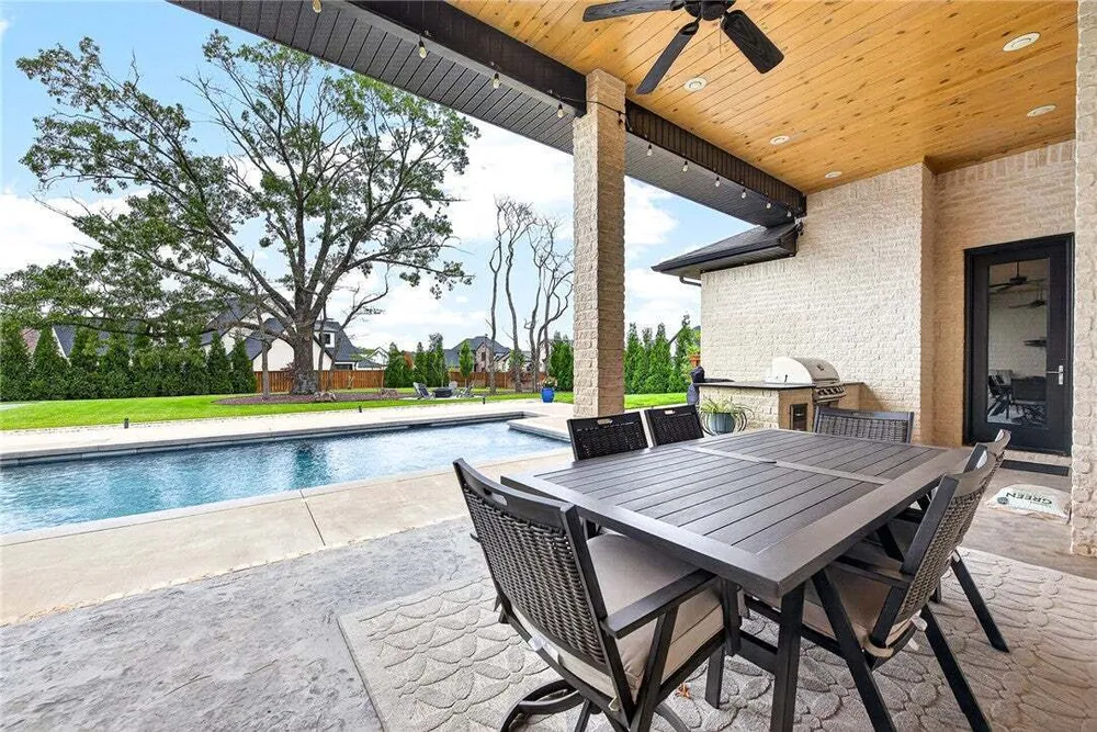 8601 W Migration Way, Bentonville, AR 72713