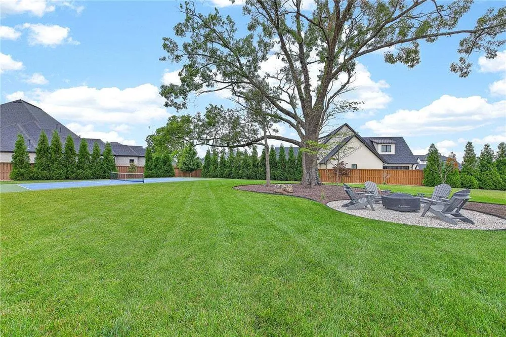 8601 W Migration Way, Bentonville, AR 72713