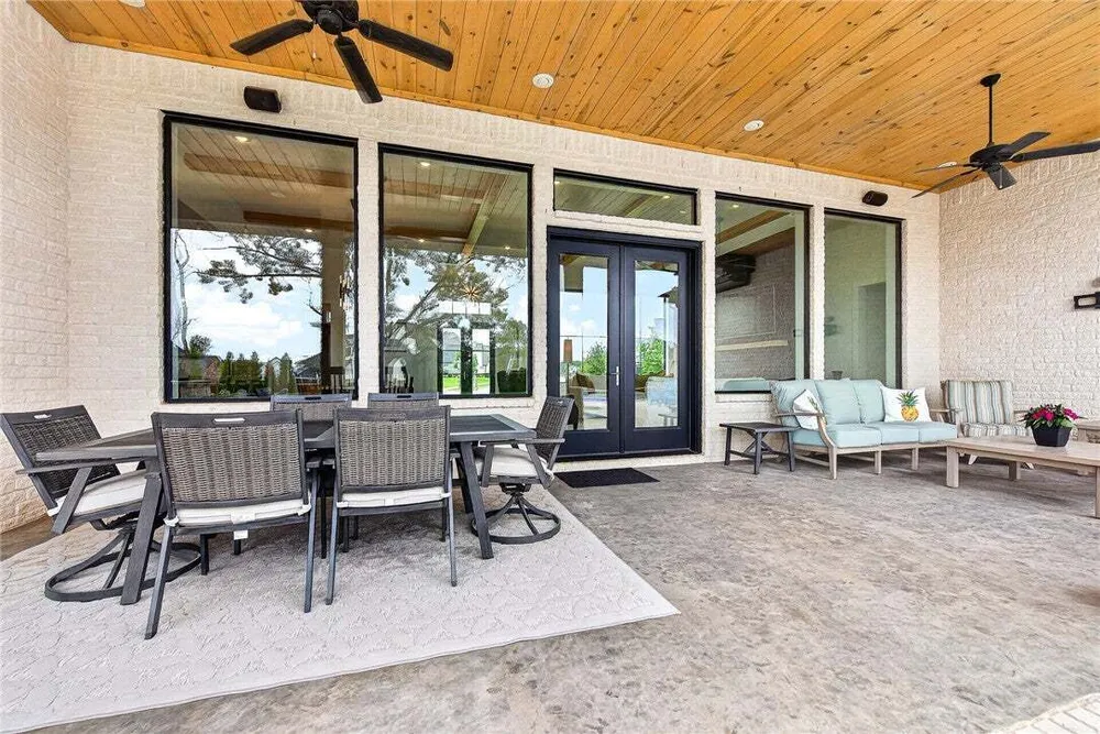 8601 W Migration Way, Bentonville, AR 72713