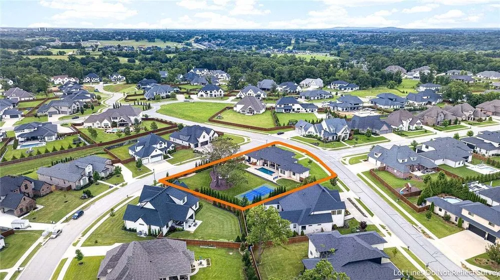 8601 W Migration Way, Bentonville, AR 72713