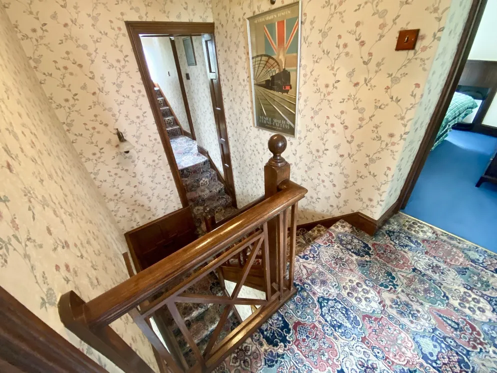Property carousel item 11