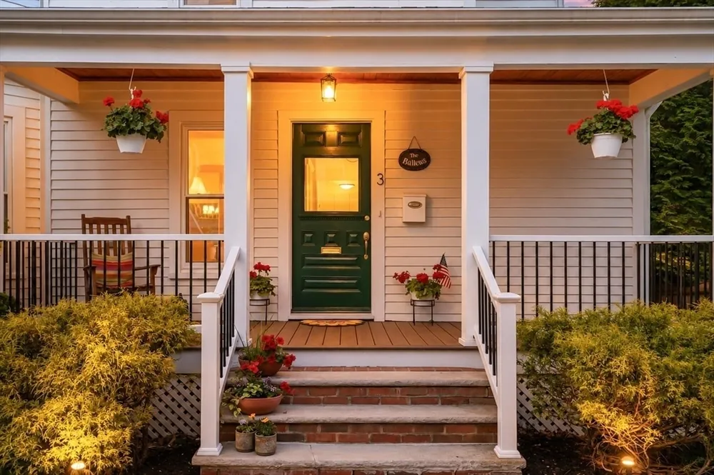 3 Franklin Terrace, Melrose, MA 02176