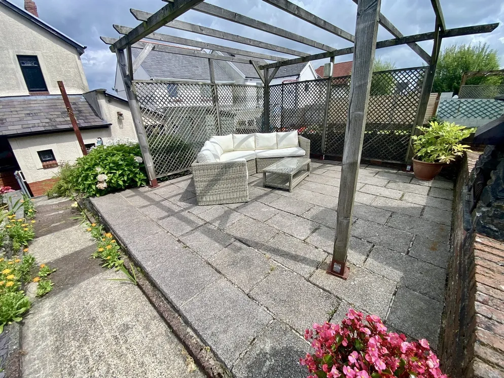 Property carousel item 20