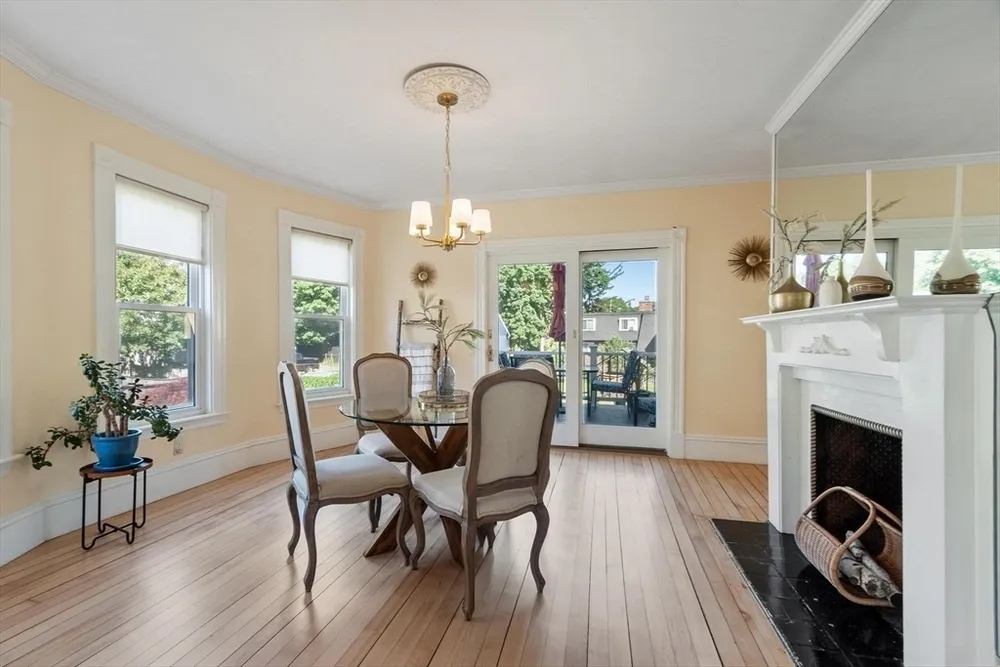 3 Franklin Terrace, Melrose, MA 02176