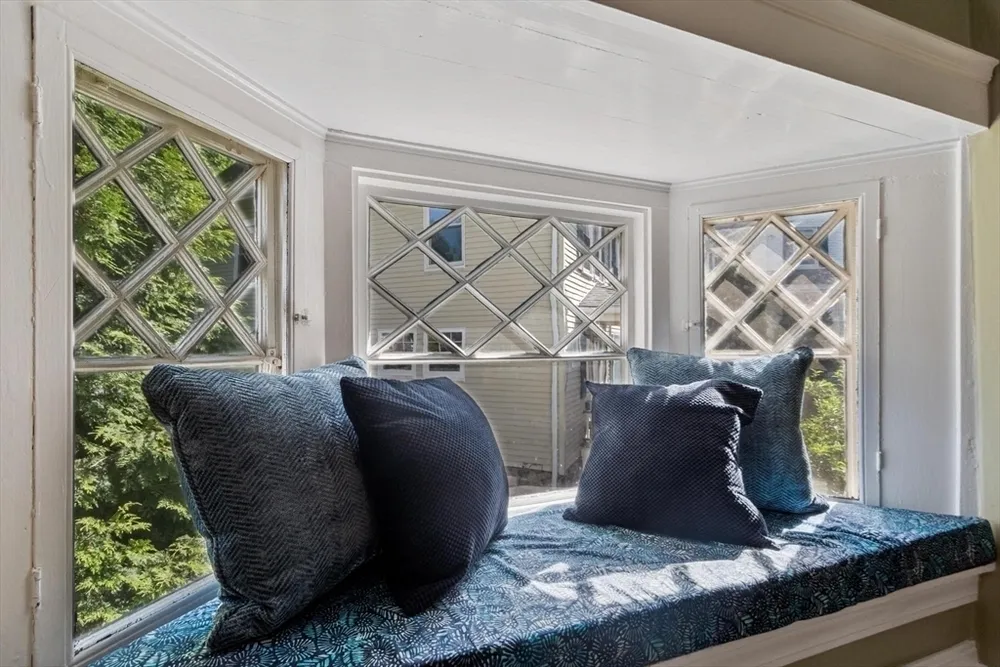 3 Franklin Terrace, Melrose, MA 02176