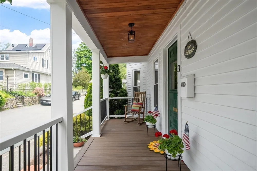3 Franklin Terrace, Melrose, MA 02176