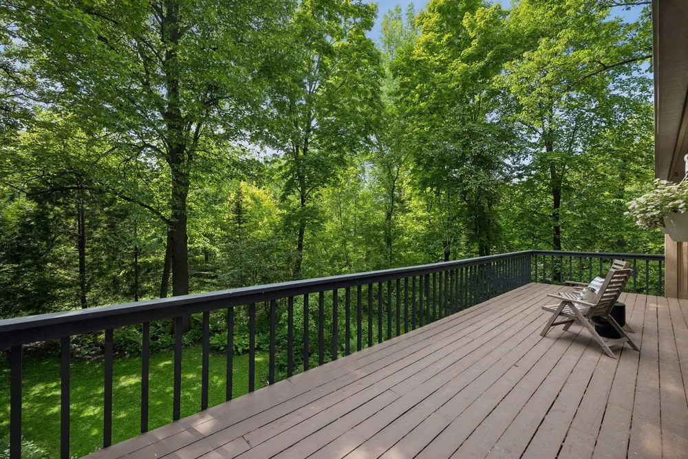 17835 6th Ave N, Plymouth, MN 55447